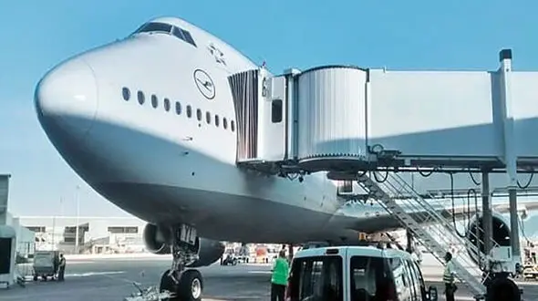 حادثه در فرودگاه مهرآباد + جزییات