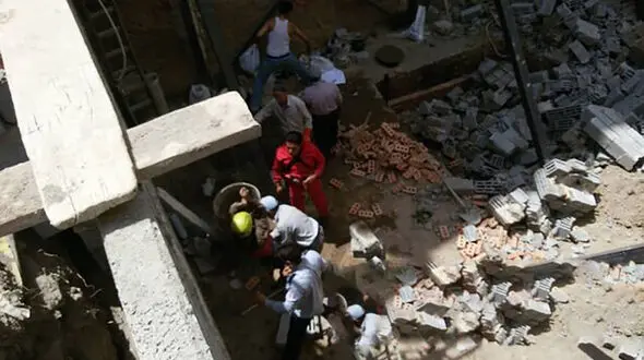 حادثه در تبریز / ریزش آوار ساختمان در حال ساخت با یک مصدوم
