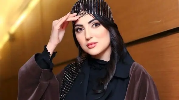 سلفی هلیا امامی با بابانوئل و استقبال زودهنگام این هنرمند از سال نو میلادی و کریسمس!