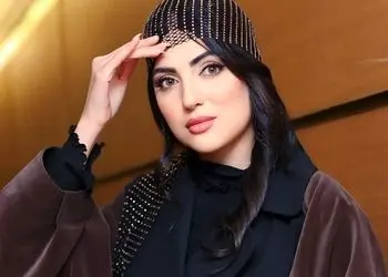 سلفی هلیا امامی با بابانوئل و استقبال زودهنگام این هنرمند از سال نو میلادی و کریسمس!