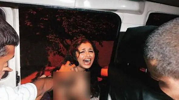 دختر دانشجو در حمام بود که مرد همسایه لخت داخل شد و ...+عکس