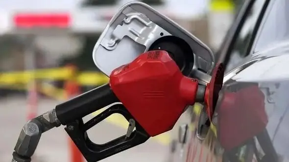 چگونه یک خطای تاریخی، ۲۴ سال است مانع رشد اقتصاد ایران می‌شود؟