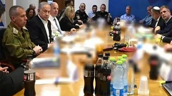 نتانیاهو تعدادی از وزرای کابینه را به جلسه راه نداد/ وزرای اسرائیلی با تاخیرچند دقیقه ای به جلسه رسیده بودند