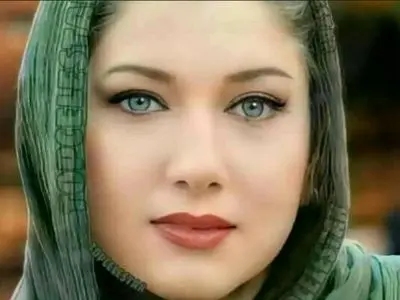 فیلم  /  فریبا متخصص :  من و مهران مدیری ازدواج کردیم  ... / البته مادر ارسلان قاسمیهم هستم .../ خیلی زود پیر شدم کاش...