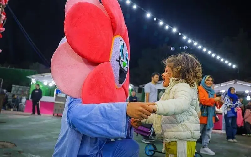 جشنواره گلاب و گلابگیری