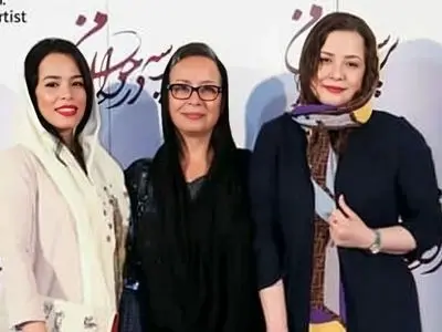 همسر دوم آزیتا حاجیان/ عکس ناپدری ملیکا و مهراوه شریفی نیا جنجال به پا کرد!