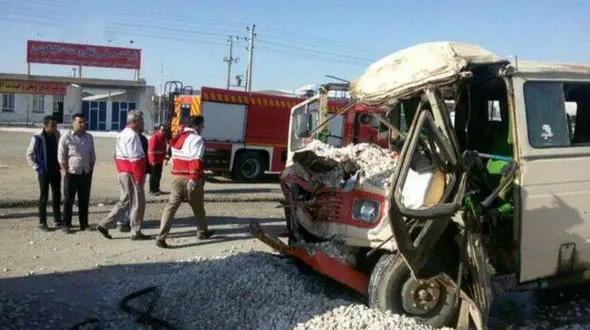 مصدومیت 12 مرد در تصادف آمل