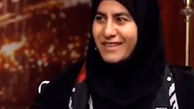 آواز خواندن زن در پخش زنده و واکنش مجری برنامه+فیلم