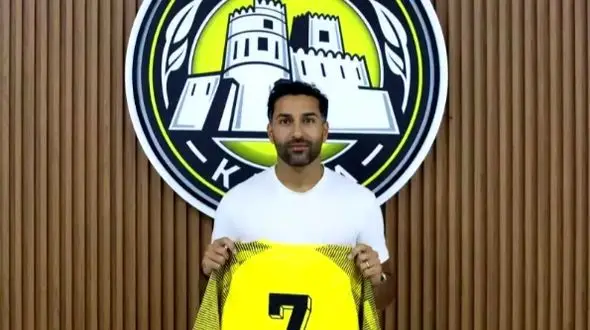 آب پاکی روی دست پرسپولیس : قدوس در کلباء ماندنی شد