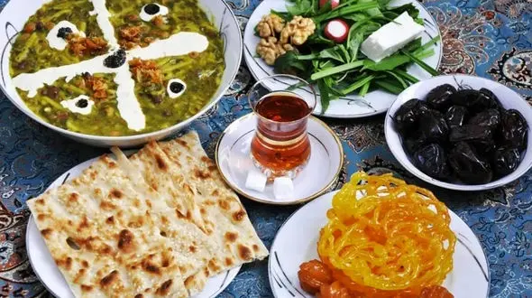 چگونه سفره افطار خود را به طور خاص و مجلل تزیین کنیم؟
