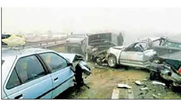 اولین عکس از فاجعه خونین جاده ای که 30 خودرو در آزاد راه قزوین در هم کوبید+عکس