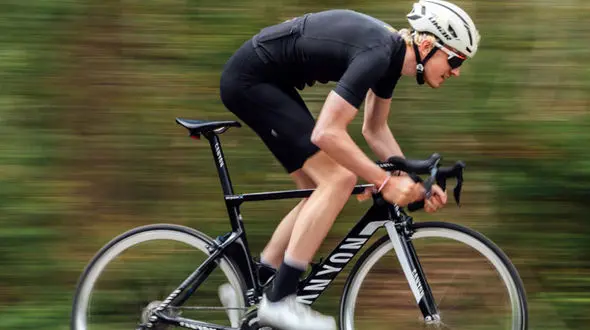 از دستگیری موتور سوار توسط پلیس تا برخورد دوچرخه با عابر پیاده