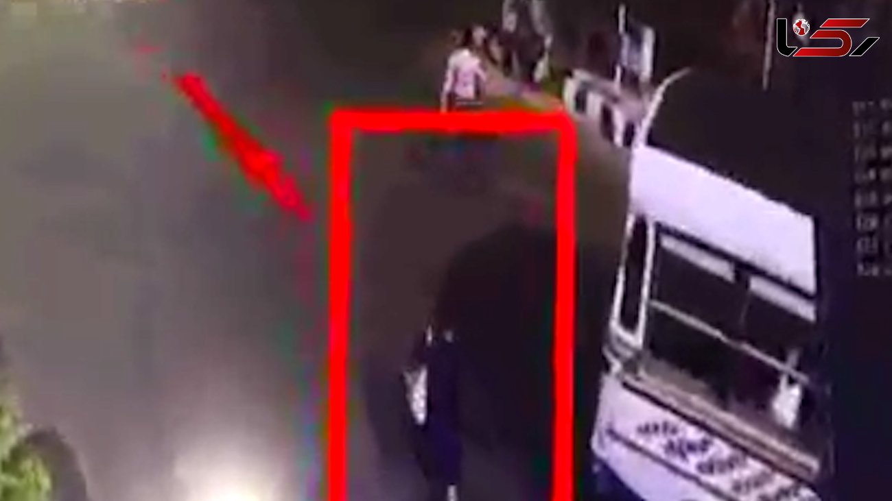 راننده احمق یک اتوبوس یک زن را زیر کرد و کشت+فیلم