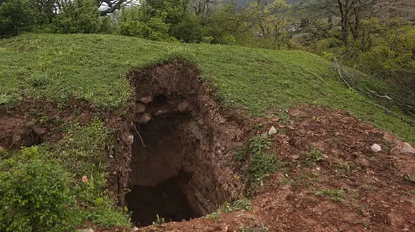 مرگ حفار غیرمجاز در معدن طلای اندریان بر اثر ریزش دیواره