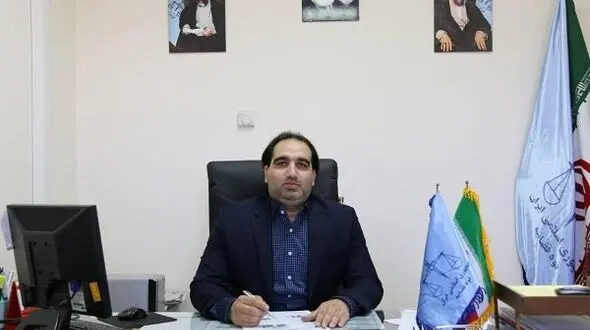  الف پ را می شناسید؟ / او 14 سال سر قضات دادگاه کلاه می گذاشت!