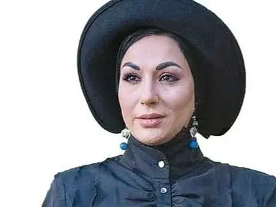 فیلم / تغییر چهره ساغر عزیزی، فرحِ سریال معمای شاه /  در 48 سالگی جوانتر از 20 سالگی اش 