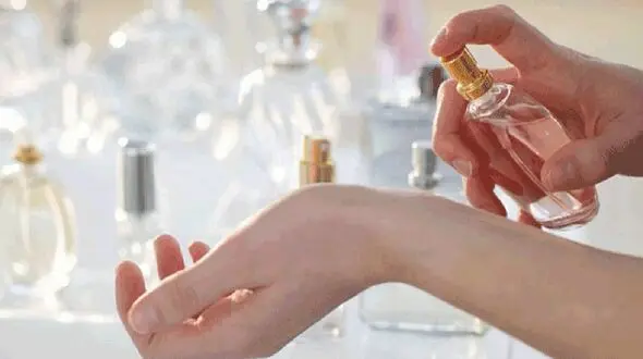 چطور بفهمیم عطرمان اصل است؟