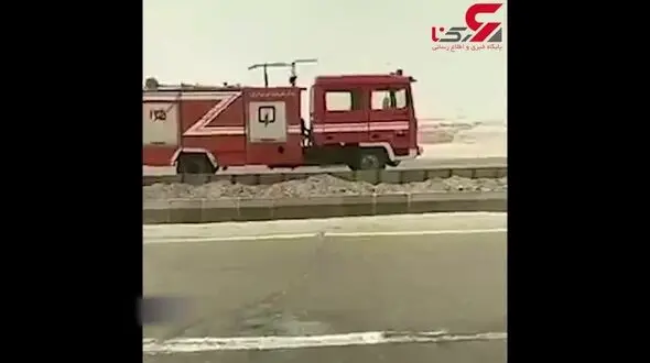 لحظه وحشتناک آتش‌سوزی اتوبوس مسافربری در فهرج + فیلم