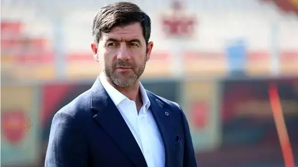 رونمایی کریم باقری از غول خودرو اش/ این ماشین نیست هواپیماست / ستاره پرسپولیسی ها حسادت استقلالی ها را درآورد! + عکس