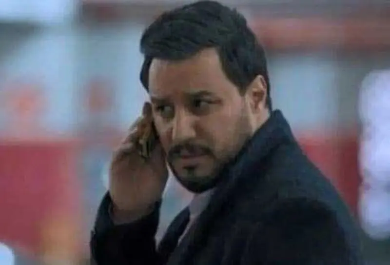 گوشی-جواد-عزتی-مالک-در-زخم-کاری