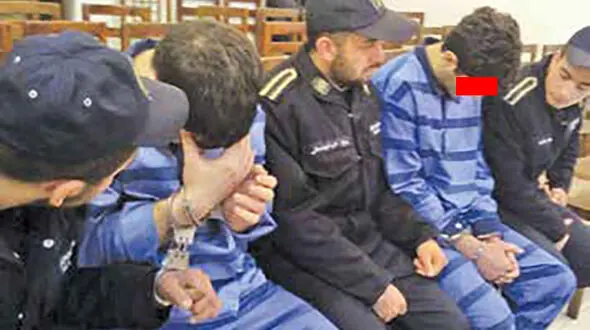 نسرین 25 ساله در دادگاه گفت: این دو مرد مرا به بیابان های قرچک بردند و ... +  عکس