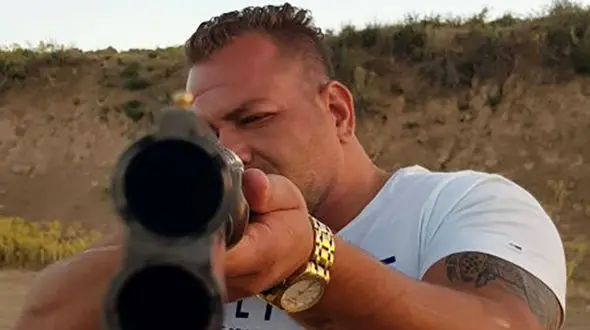 نوچه وحید مرادی قاتل روحانی همدانی است! +‌  عکس قاتل قوی هیکل