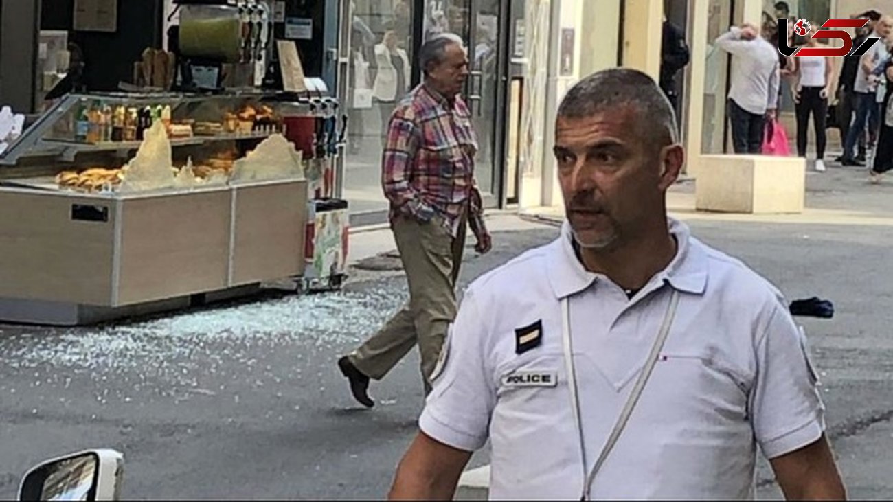 انفجار در مرکز تجاری فرانسه+عکس