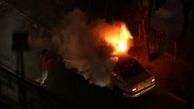 آتش زدن یک  تاکسی توسط اغتشاشگران در میدان فردوسی +فیلم