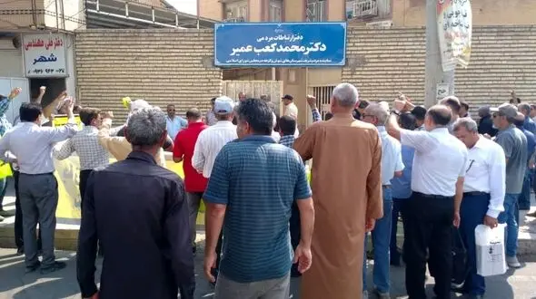 اعتراض بازنشستگان شوش به عدم همسان‌سازی در برنامه توسعه هفتم
