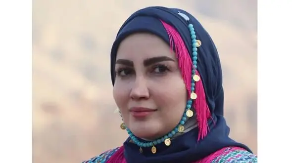 زیبایی وصف ناپذیر خانم بازیگر نون خ بیرون از سریال ! + عکس های مدلینگ و بیوگرافی نارین ایوبی