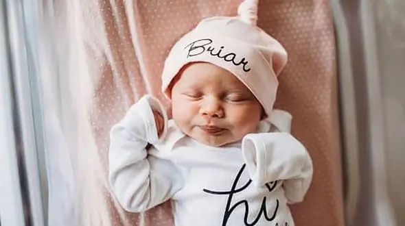 فداکاری شگفت انگیز مادر آمریکایی برای دختر نازایش / او برای خود نوه می آورد + عکس