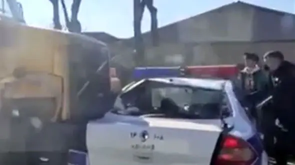 فیلم تصادف شدید ماشین پلیس تهران با یک کامیون / ماجرا چه بود؟ 