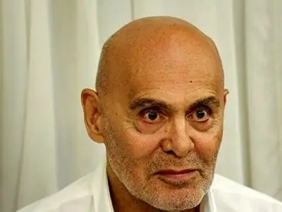 عکسی از جمشید هاشم پور رقیب تهرانی هادی چوپان در 53 سالگی و در کنار جلال پیشوائیان؛ سال 76