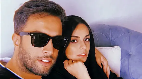 رونمایی بنیامین بهادری از کوچکترین دخترش  رومیا د/ شباهت بیش از حد ته تغاری به بنیامین ! + فیلم
