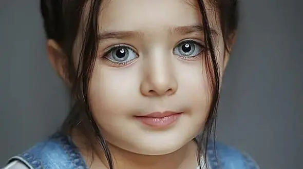 زیبایی چشمان نوه بازیگر مشهور ایرانی جهانی شد + عکس