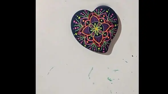 خلق گل روی سنگ + فیلم