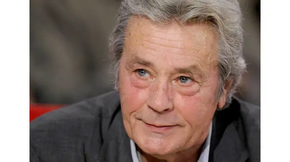 بازیگر اسطوره سینما آماده مرگ است / با وجود لذت از زندگی احساس تنهایی رهایم نمی کند