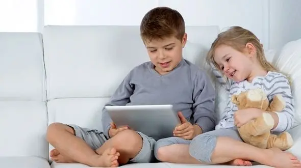 چگونه فرزندان را در فضای مجازی کنترل کنیم؟