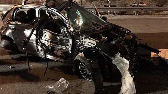 این آهن پاره قبلا پژو 206 بود !؟ / یک زن درون آن کشته شد+ تصاویر