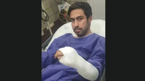 چاقو خوردن خسرو حیدری قبل از بازی با نفت مسجد سلیمان / ماجرا چه بود؟ + عکس