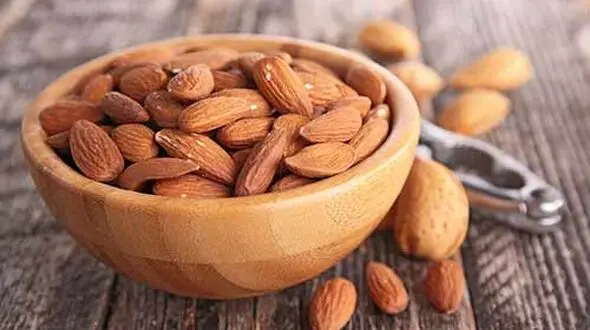 این دانه روغنی خوشمزه دشمن سرطان است