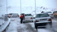 نجات جان 50 گرفتار در برف در محور هراز 