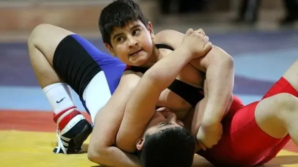 نونهالان به کشتی لرستان جان دادند / ۱۵۷ نونهال  کشتی‌گیر لرستان روی تشک رفتند