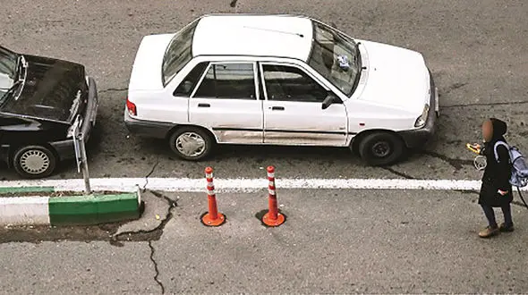 از راننده پراید درخواست آهنگ خاص کردم و او مرا به زور آزار داد و ..!