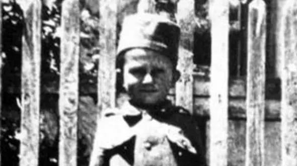 پسربچه هشت ساله صربستانی، جوانترین سرباز جنگ جهانی اول+ تصاویر 