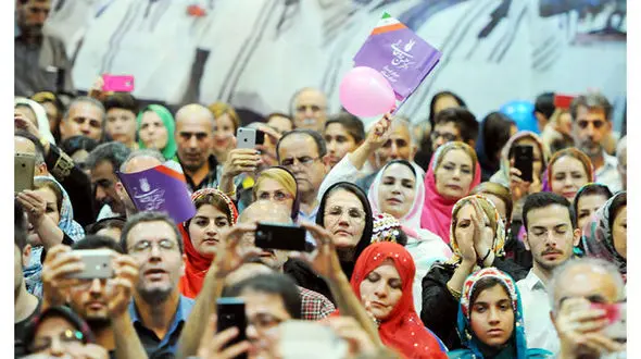  همایش بختیاری ها در حمایت از دکتر روحانی 