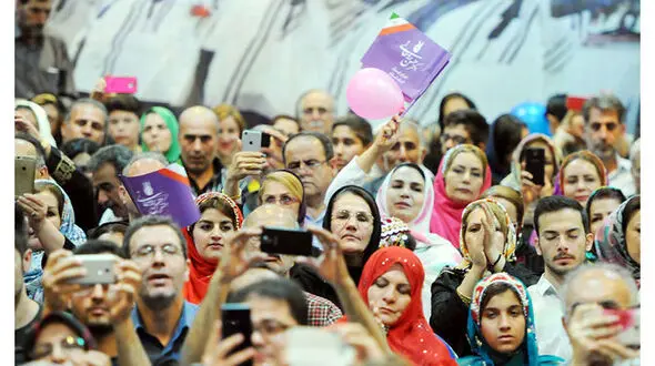  همایش بختیاری ها در حمایت از دکتر روحانی 