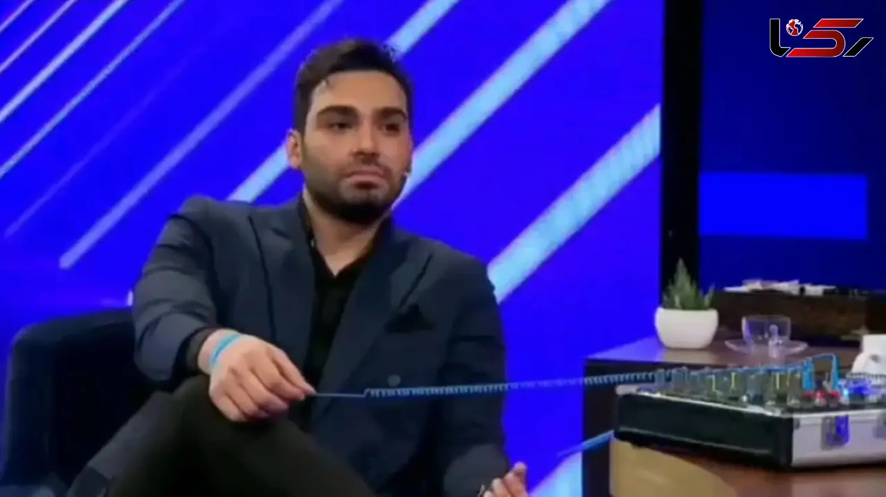 فیلم/ سکانس خنده دار شب آهنگی: وقتی حامد آهنگی به سینا درخشنده دستگاه دروغ سنج وصل میکنه 