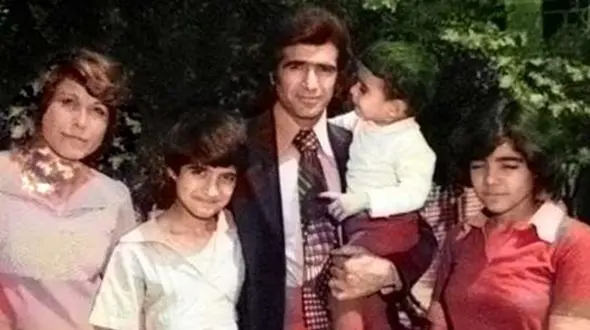 فیلم/ نگاهی به میز عزای دلگیر و تجملات فروان در مراسم تشییع «فرخنده گل افشان» مادر همایون شجریان در مشهد