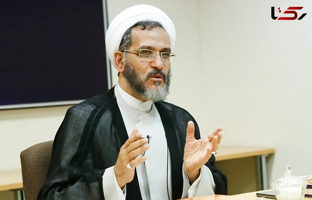 هرکس نمی تواند حضور یک زن را تحمل کند برود!/ قانون اساسی به حالت تعلیق در آمده است/ قانون جدید همیشه بهتر است